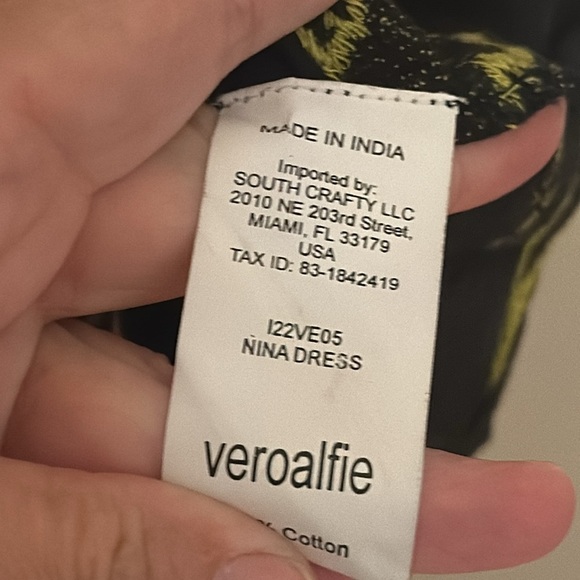 Veroalfie Nina Black Floral Embroidered Dress with Heart Buttons Size 2 - Picture 8 of 11